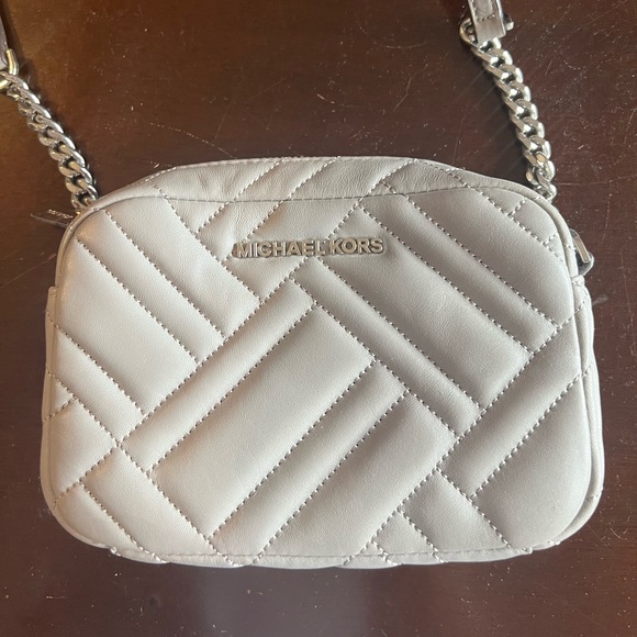 Michael Kors Shoulder Bag - Picture 1 of 3